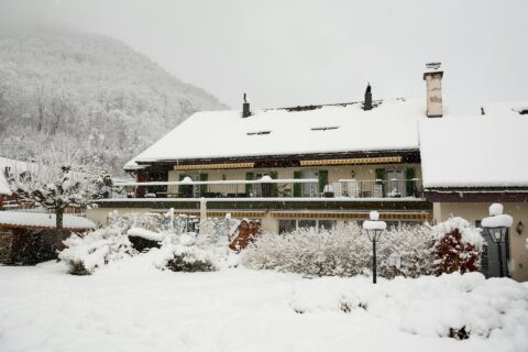 Protecting roof